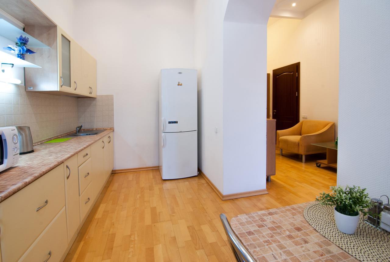 Home-Hotel Apartments-Mykhailivska Kiev Esterno foto